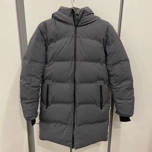 Aritzia - Super Puff2O Mid - Elegant Charcoal - Size 3XS